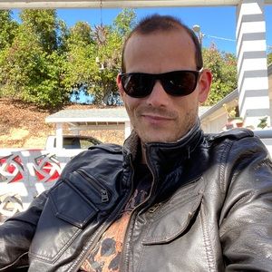 Meet your Posher, Brett